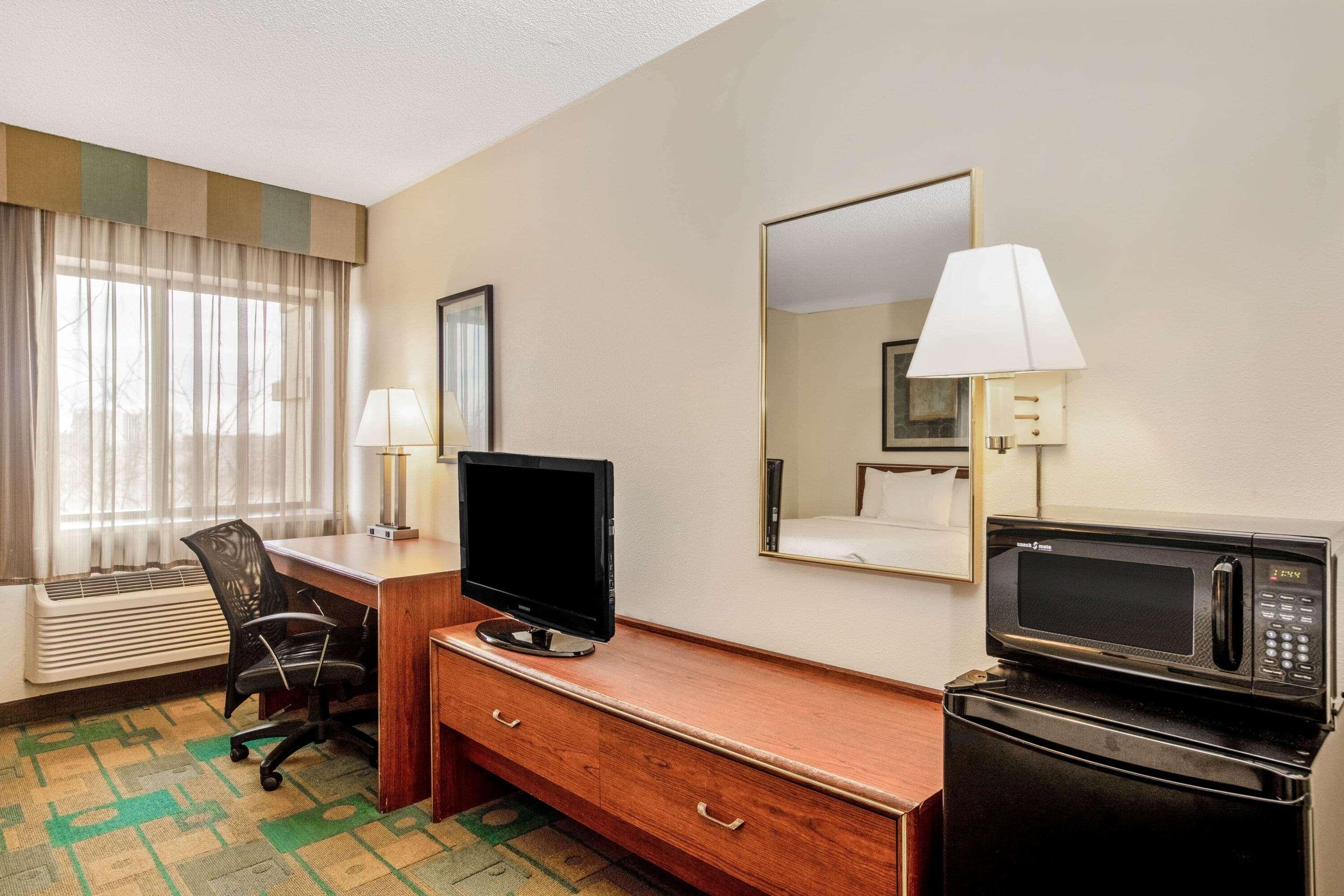 Hotel La Quinta By Wyndham Des Moines West Clive Esterno foto